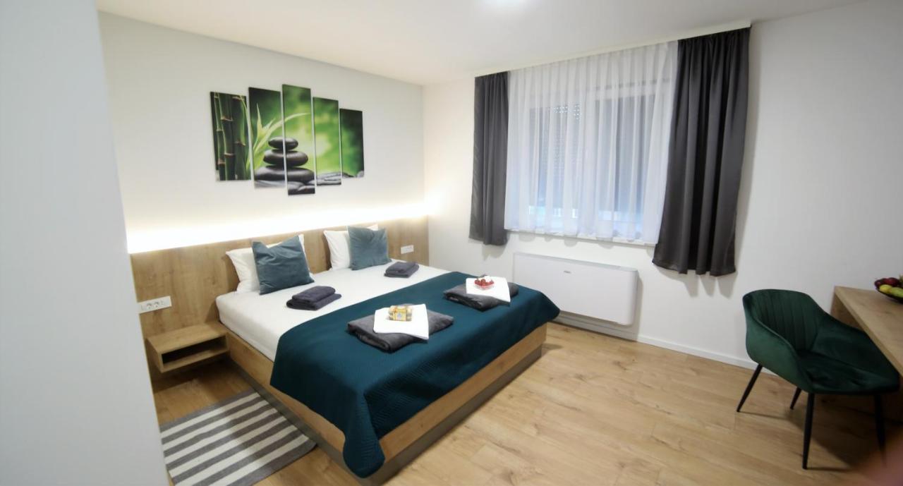 Rooms Slavonski Brod Esterno foto