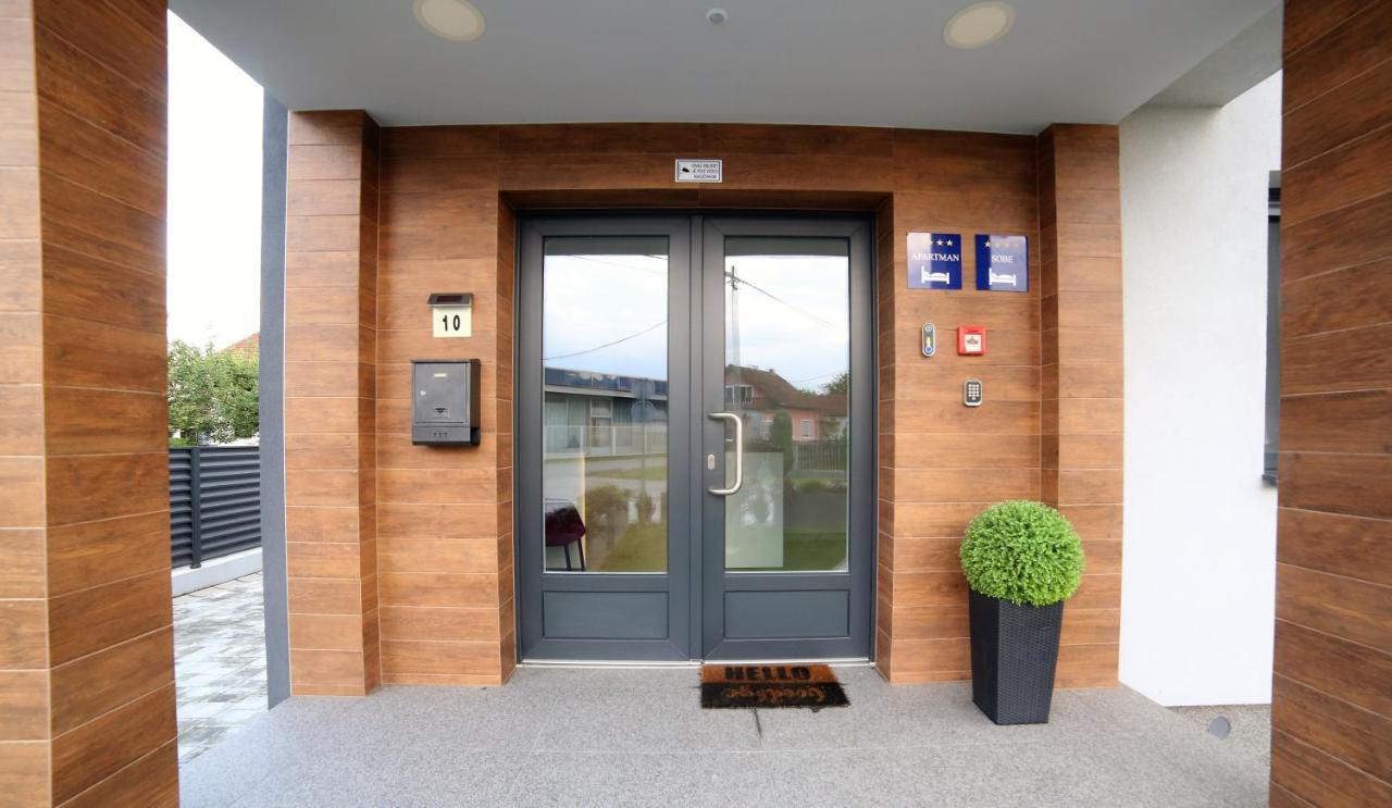 Rooms Slavonski Brod Esterno foto