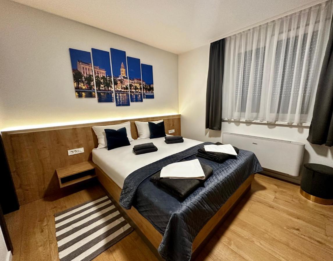 Rooms Slavonski Brod Esterno foto