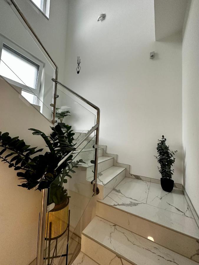 Rooms Slavonski Brod Esterno foto